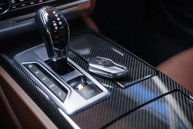 Enracha Cazino Cazinou Aplicație Android/iOS